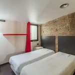 Alquilo 1 dormitorio apartamento de 592 m² en Barcelona