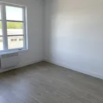 Rent 4 bedroom apartment in Saint-François-Xavier-de-Brompton