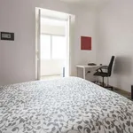 Rent a room in lisbon