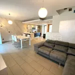 Rent 5 bedroom house of 170 m² in Poggiridenti