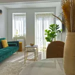 Rent 1 bedroom apartment of 51 m² in lisbon