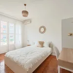 Rent a room of 254 m² in Lisboa