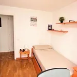 Rent 4 bedroom apartment of 130 m² in Madrid