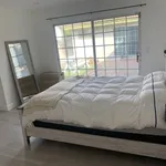 Rent 3 bedroom apartment in Culver City