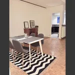 Appartement de 72 m² avec 1 chambre(s) en location à Paris