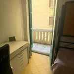 Rent 4 bedroom apartment in Barcelona