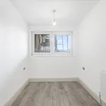 Rent 4 bedroom flat in London