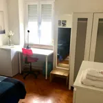 Rent 3 bedroom apartment in Lisbon