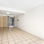 Rent 3 bedroom apartment in Woodridge