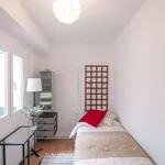 Rent a room of 70 m² in valencia