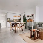 Rent 4 bedroom apartment of 66 m² in Barcelona