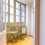 Rent 1 bedroom apartment of 30 m² in Paris