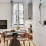 Appartement de 85 m² avec 3 chambre(s) en location à Paris