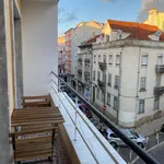 Rent 4 bedroom apartment in Lisbon