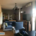 Rent 4 bedroom apartment of 120 m² in Rome