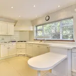 Rent 4 bedroom house in  Reading