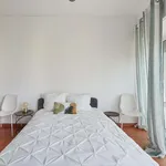 Rent a room of 180 m² in Lisboa