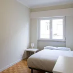 Rent a room in lisbon