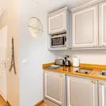 Appartement de 312 m² avec 1 chambre(s) en location à Paris