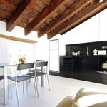 Rent 2 bedroom apartment of 646 m² in Valencia