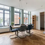 Huur 4 slaapkamer appartement van 166 m² in Zeeheldenkwartier