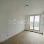 Rent 3 bedroom apartment of 105 m² in Bresso