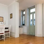 Rent 2 bedroom apartment of 72 m² in Porto