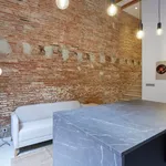 Rent 4 bedroom apartment of 70 m² in Barcelona