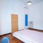 Rent 4 bedroom apartment in Milan