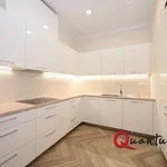 Pronajměte si 4 ložnic/e byt o rozloze 126 m² v Prague