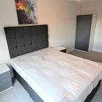 Rent 2 bedroom flat in Salford