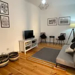 Rent 3 bedroom apartment of 110 m² in Lisbon