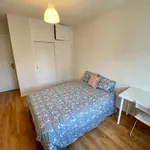 Rent a room of 150 m² in madrid