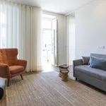 Rent 1 bedroom apartment of 90 m² in Porto