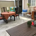 Rent 2 bedroom house in West LA