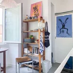 Rent 1 bedroom apartment of 42 m² in lisbon