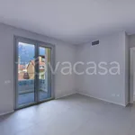 Affitto 3 camera appartamento di 114 m² in Lecco