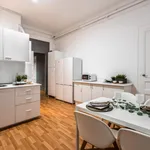 Rent 7 bedroom apartment in Barcelona