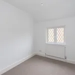 Rent 4 bedroom house in Mole Valley