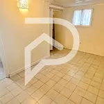 Rent 2 bedroom apartment of 49 m² in Nîmes