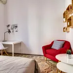 Rent 8 bedroom apartment in Barcelona