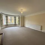 Rent 3 bedroom flat in Folkestone and Hythe District