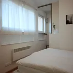 Pronajměte si 2 ložnic/e byt o rozloze 63 m² v Prague