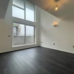 Rent 3 bedroom flat in South East England