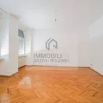 Rent 6 bedroom apartment of 226 m² in Bolzano