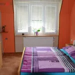 Pronajměte si 4 ložnic/e byt o rozloze 78 m² v Ježkovice