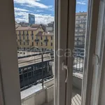 Rent 3 bedroom apartment of 87 m² in Milano