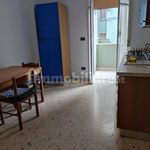 Affitto 4 camera appartamento di 110 m² in Brindisi