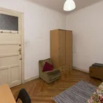 Rent a room of 160 m² in madrid