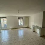 Appartement de 110 m² avec 4 chambre(s) en location à LAY